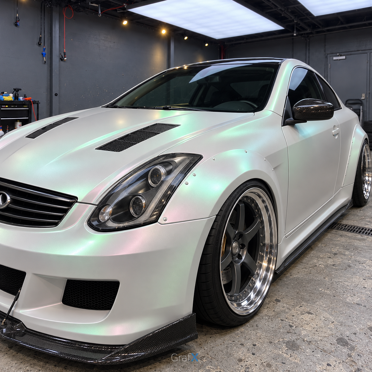 Matte Aurora White Color Shift Vinyl Wrap